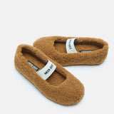 BALLERINAS AUS SHEARLING IN BRAUN