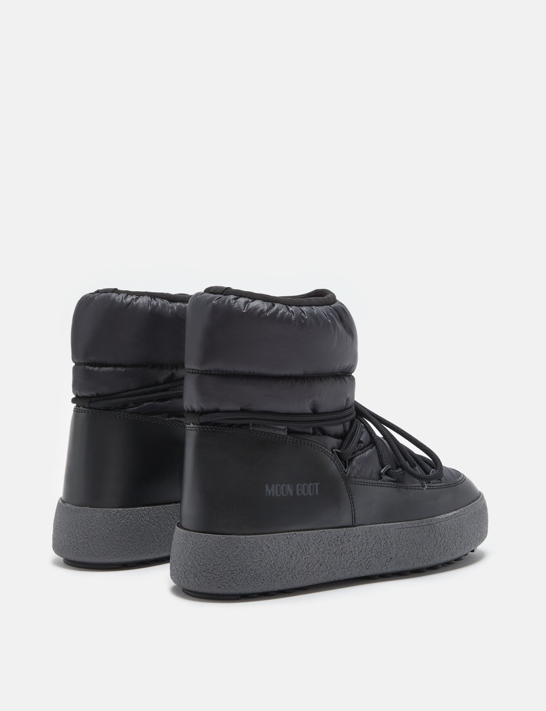 MTRACK LOW BLACK NYLON BOOTS