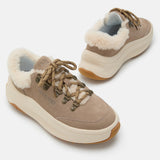 MOON247 CITY BEIGEFARBENE SNEAKERS AUS SHEARLING