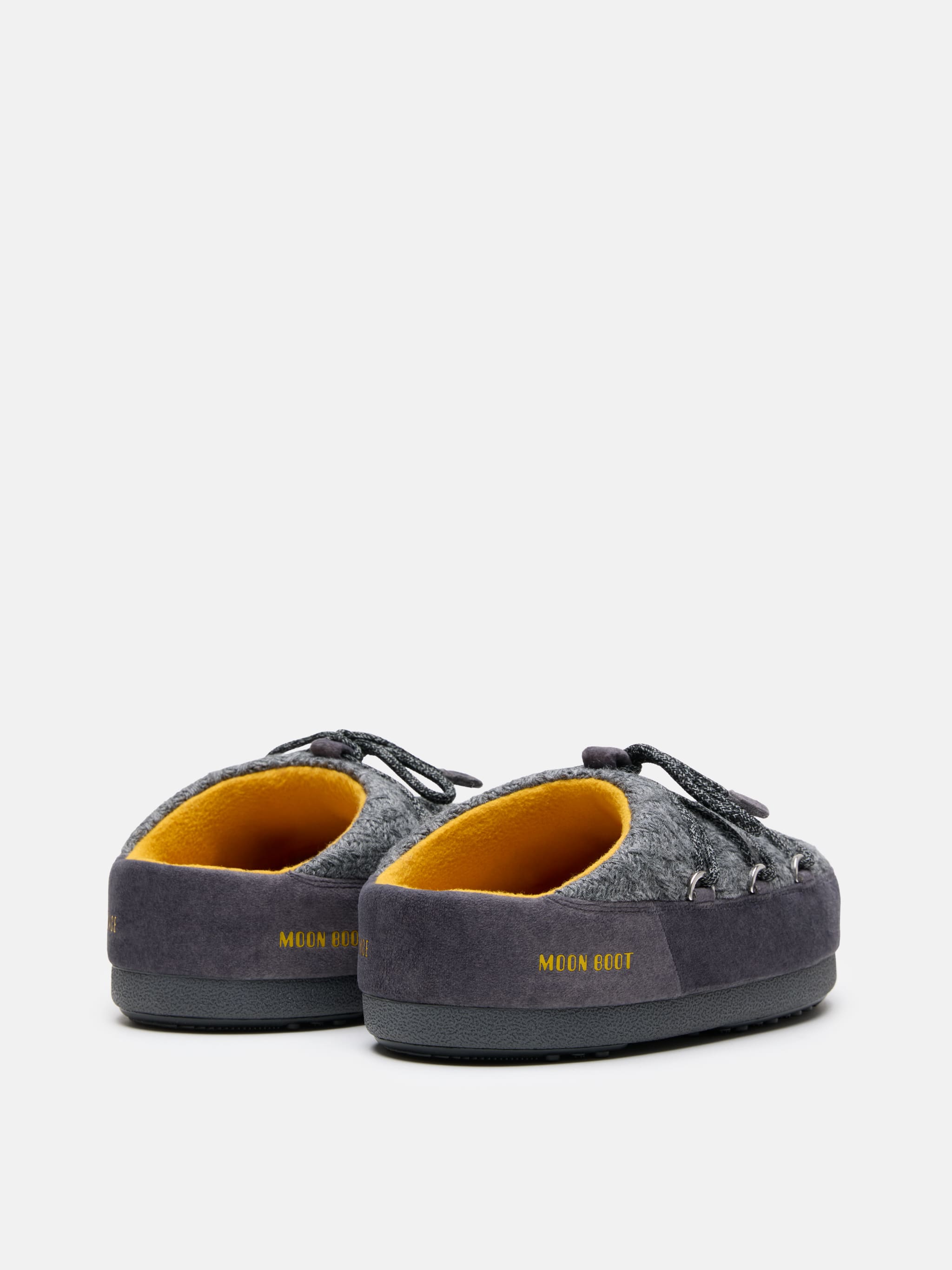 MULE EVX GRIGIA IN MAGLIA MOON BOOT X GUEST IN RESIDENCE