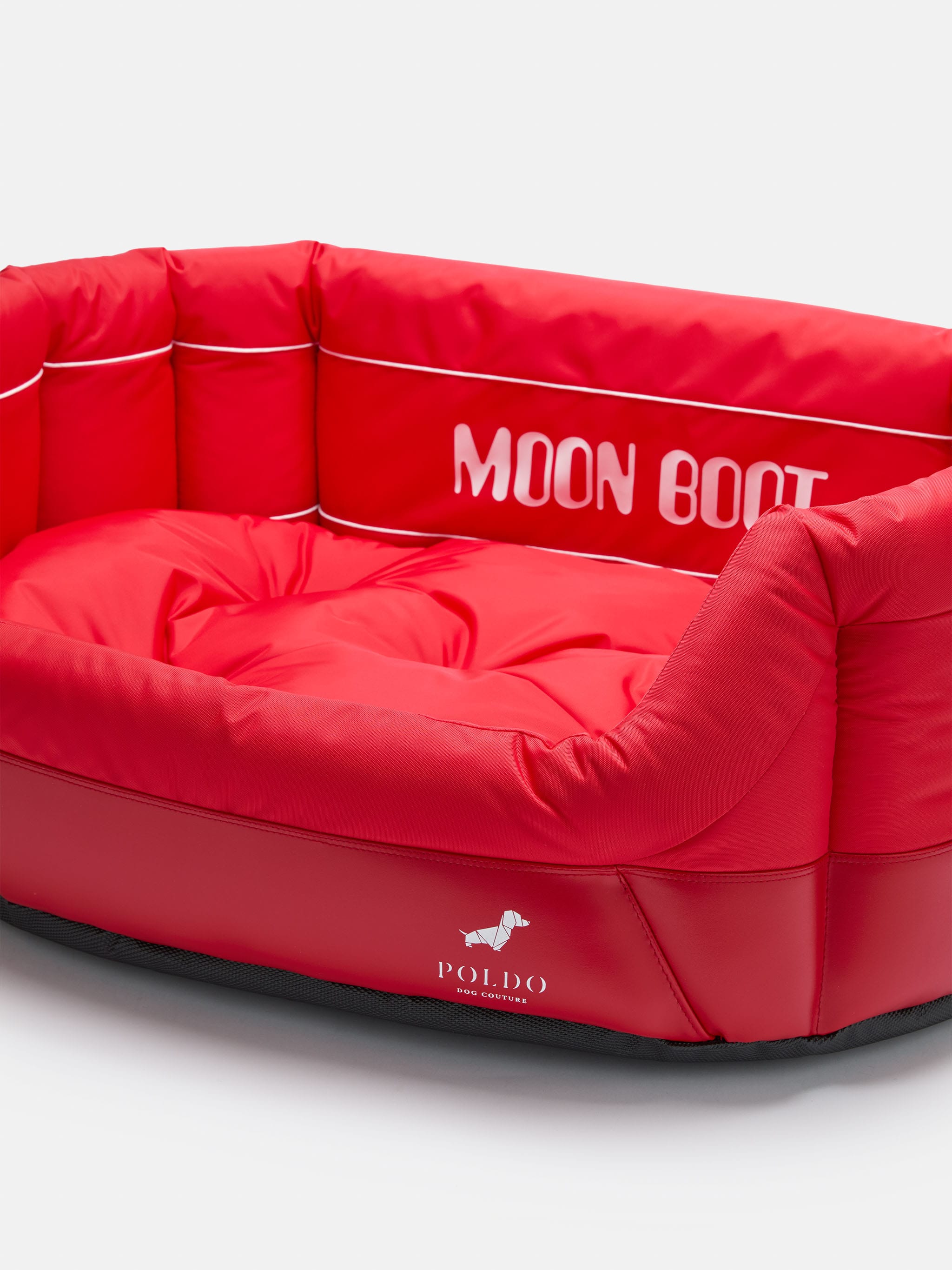 MOON BOOT X POLDO DOG COUTURE GEPOLSTERTES HUNDEBETT, ROT image number 2