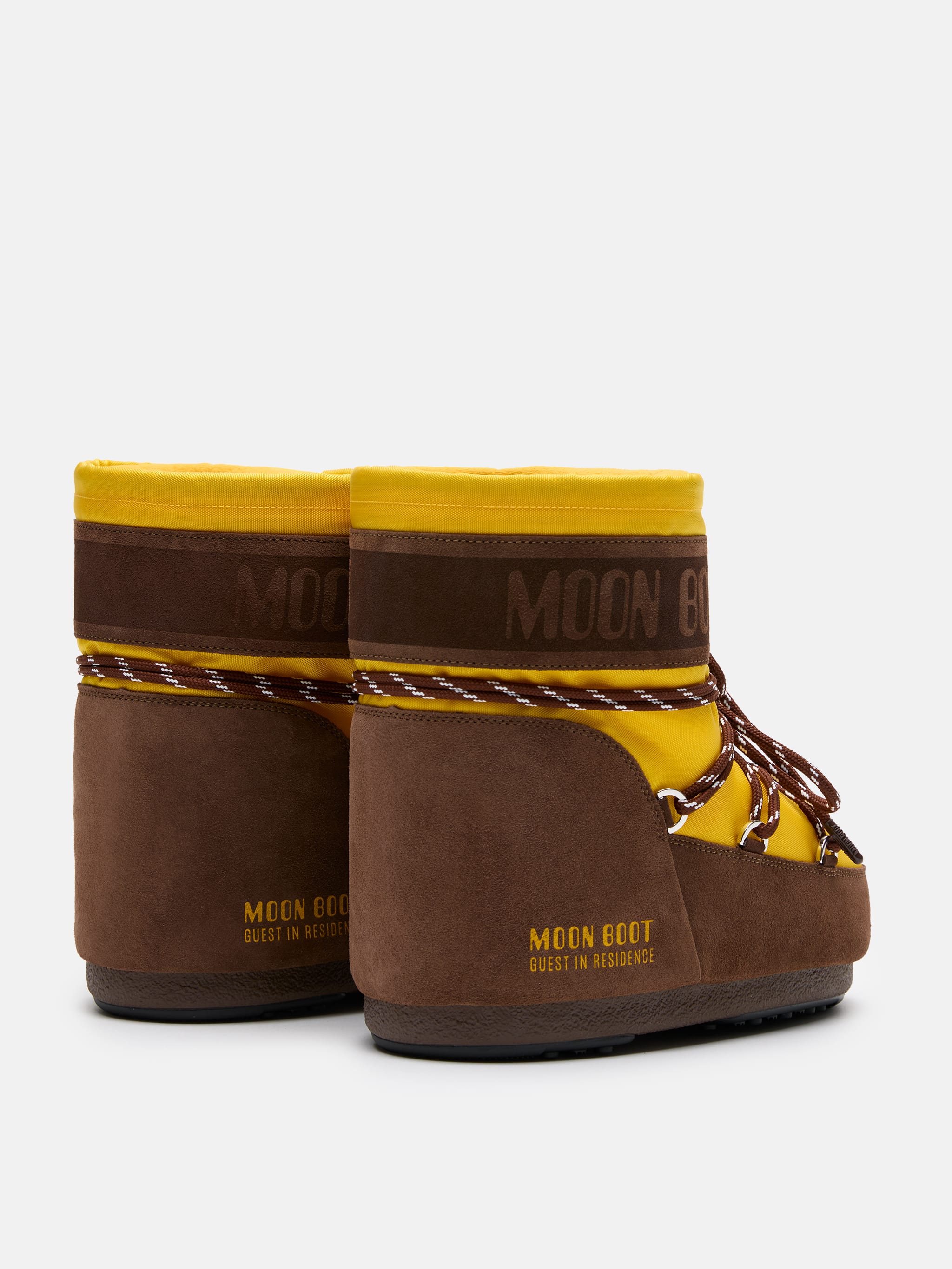 MOON BOOT X GUEST IN RESIDENCE BOTTES ICON LOW EN NYLON TOURNESOL ET CACAO