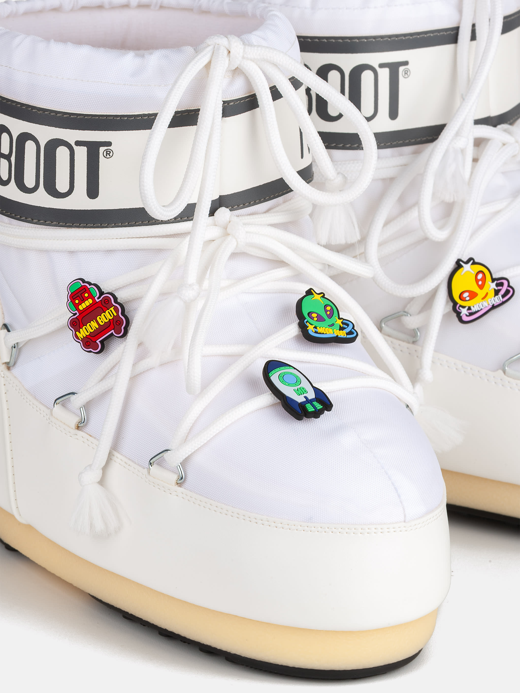 JUEGO DE CHARMS PARA ZAPATOS ESPACIO