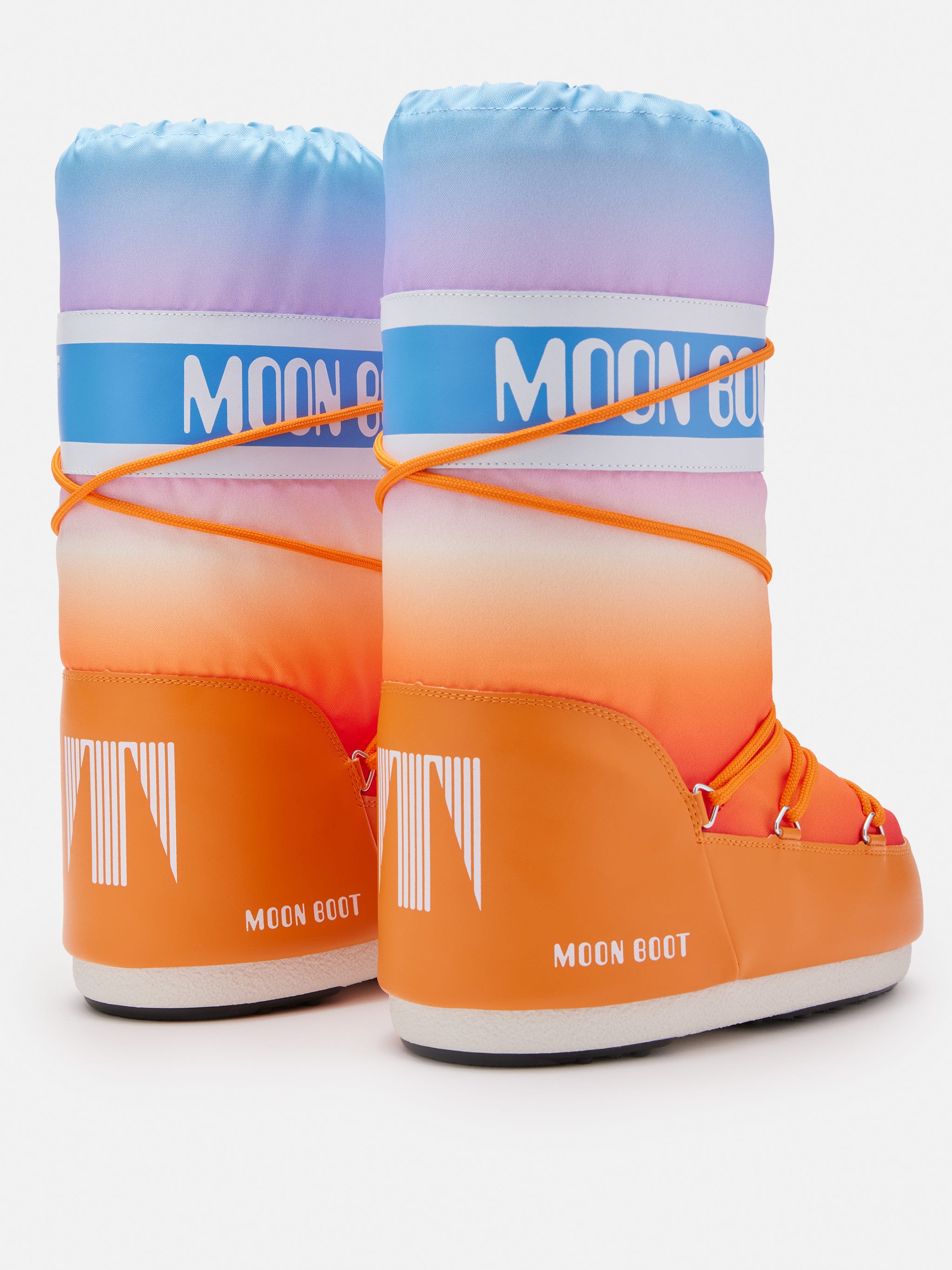 Moon boots orange hotsell