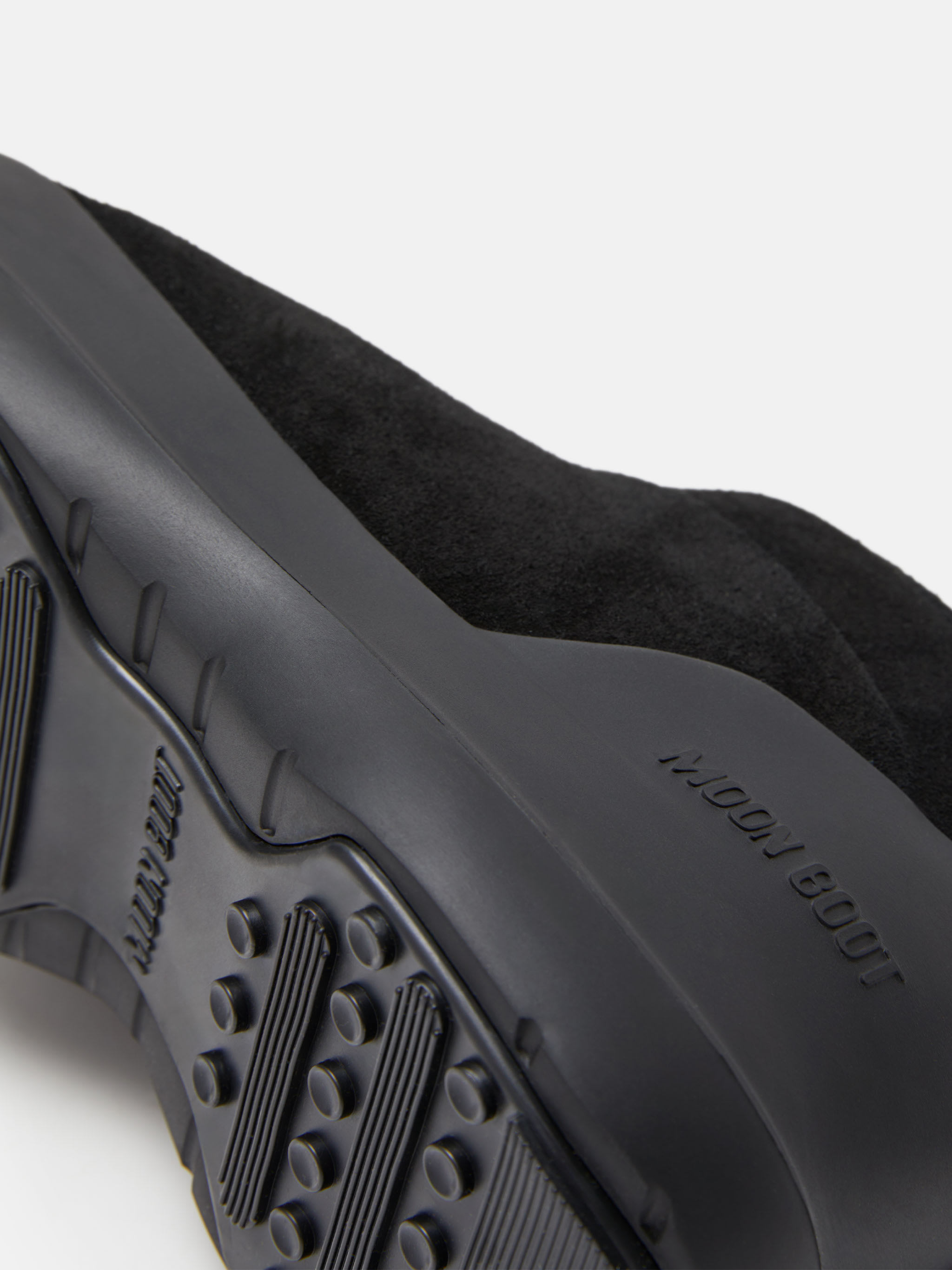 MEZZALUNA SCHWARZE LOW STIEFEL AUS VELOURSLEDER image number 3