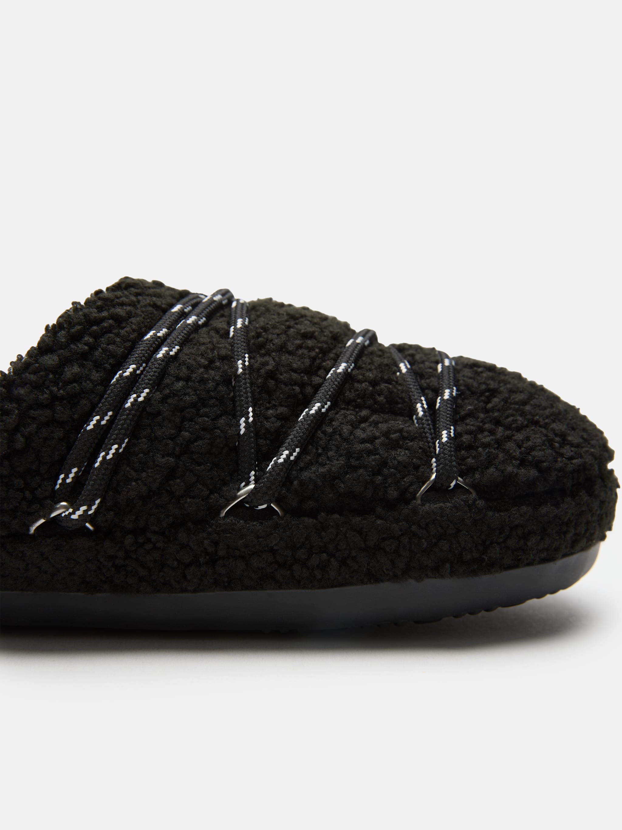 ZAPATILLAS TEDDY SLIPPER NEGRAS image number 2