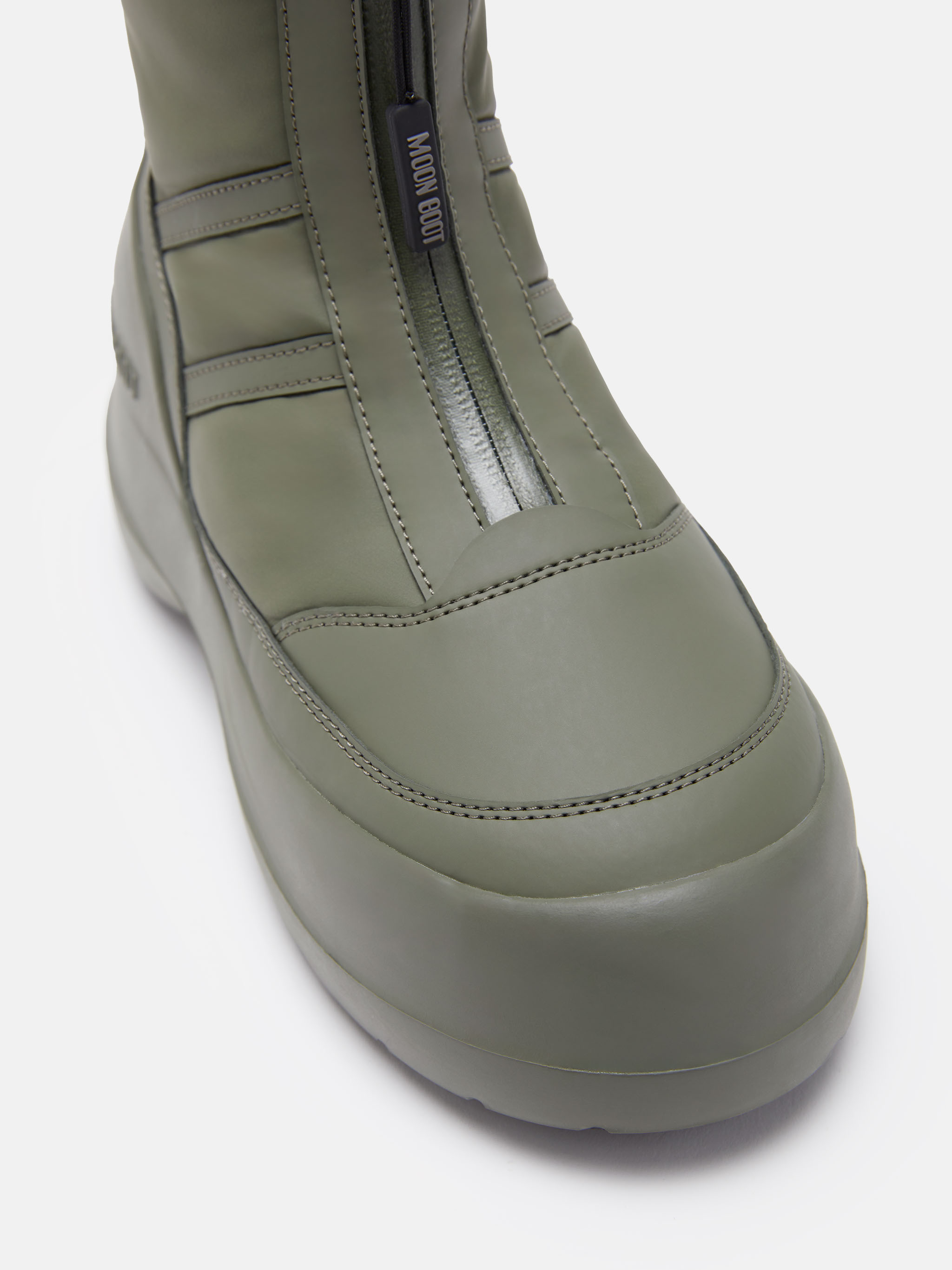 MOON BOOT　❤︎❤︎❤︎ Moon Boot Icon Low 'Heart' in Black – anitahass.com