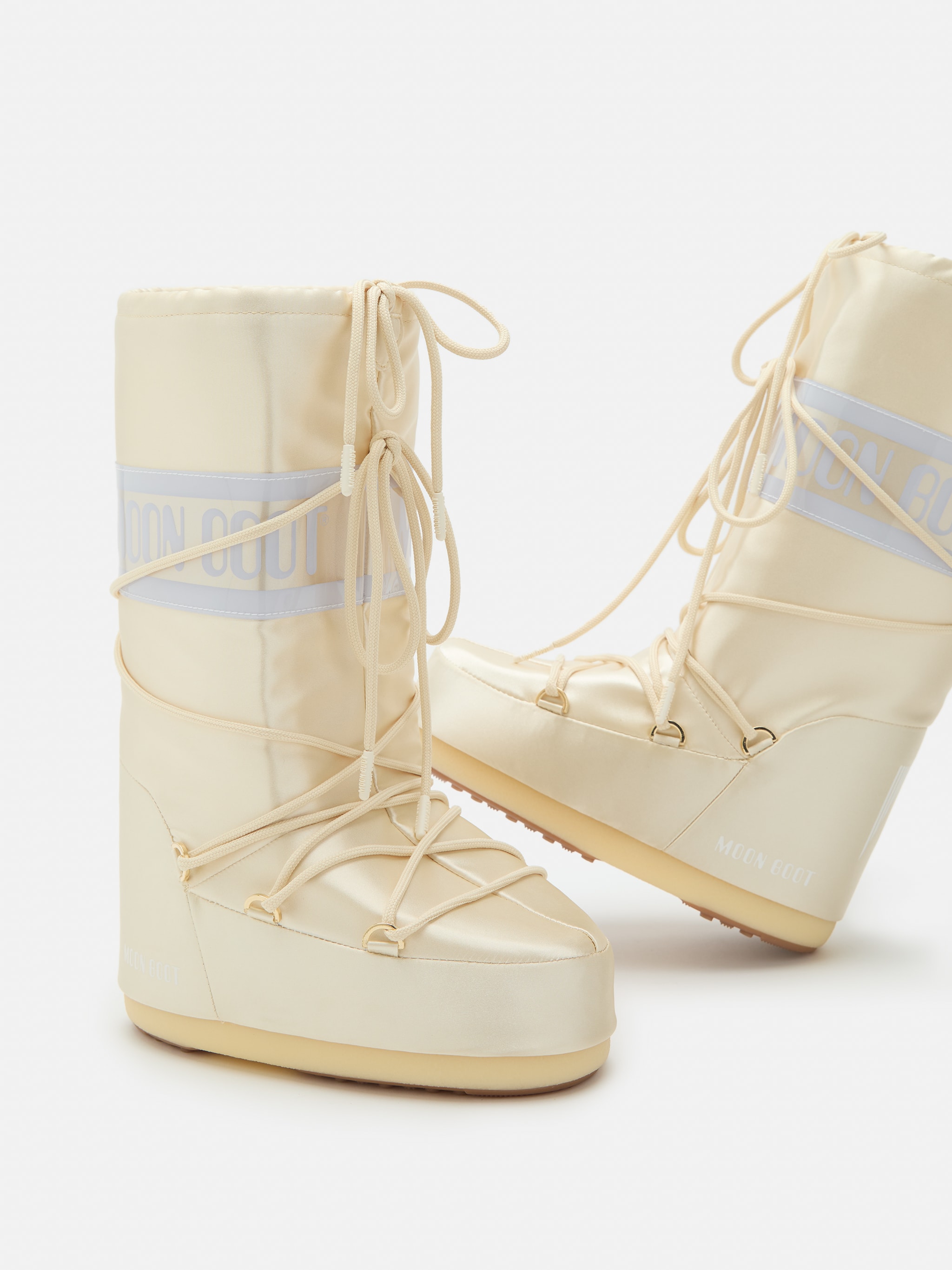 ICON IVORY PEARLY BOOTS | Moon Boot®