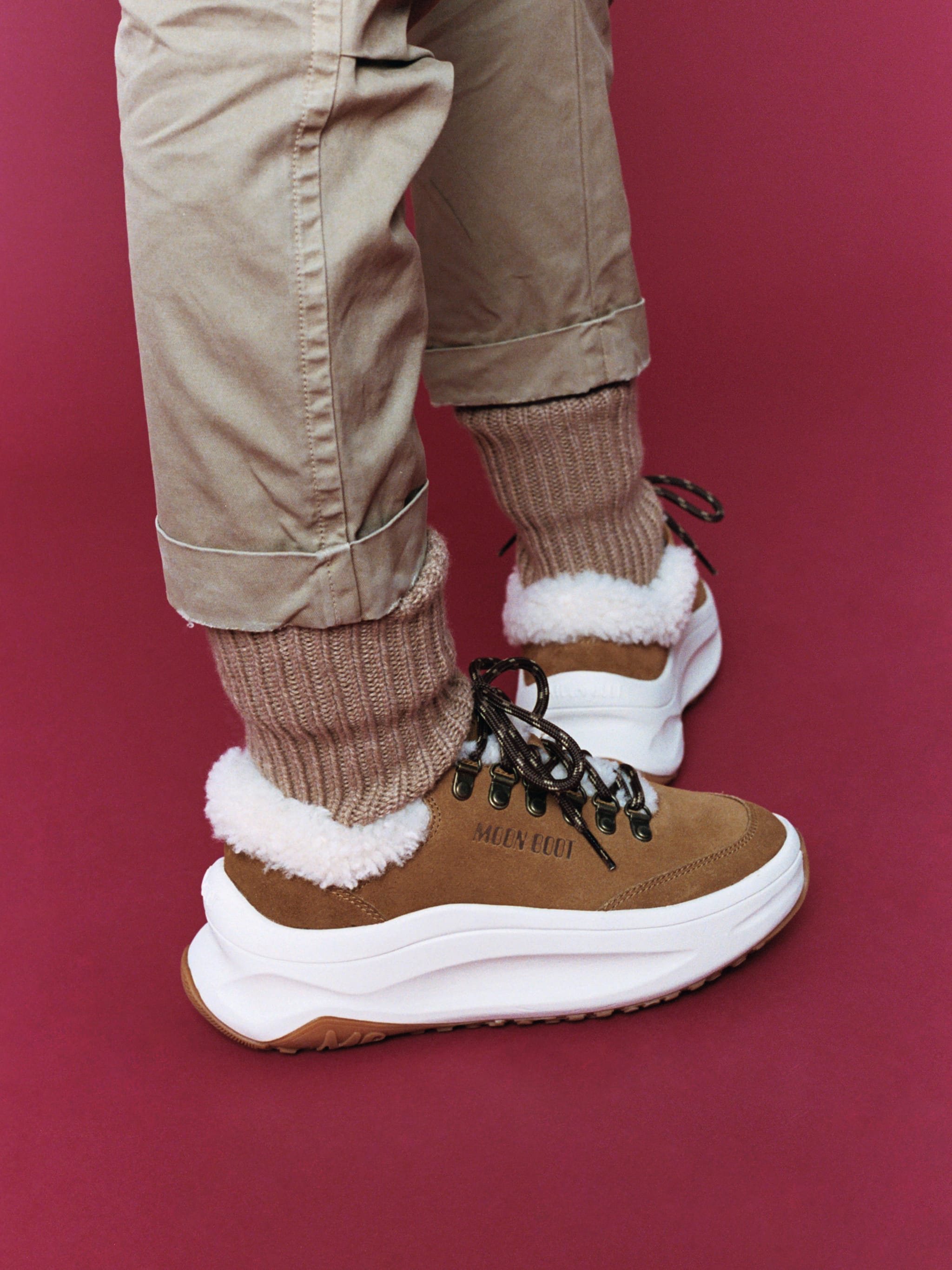 MOON247 CITY BRAUNE SNEAKERS AUS SHEARLING image number 4