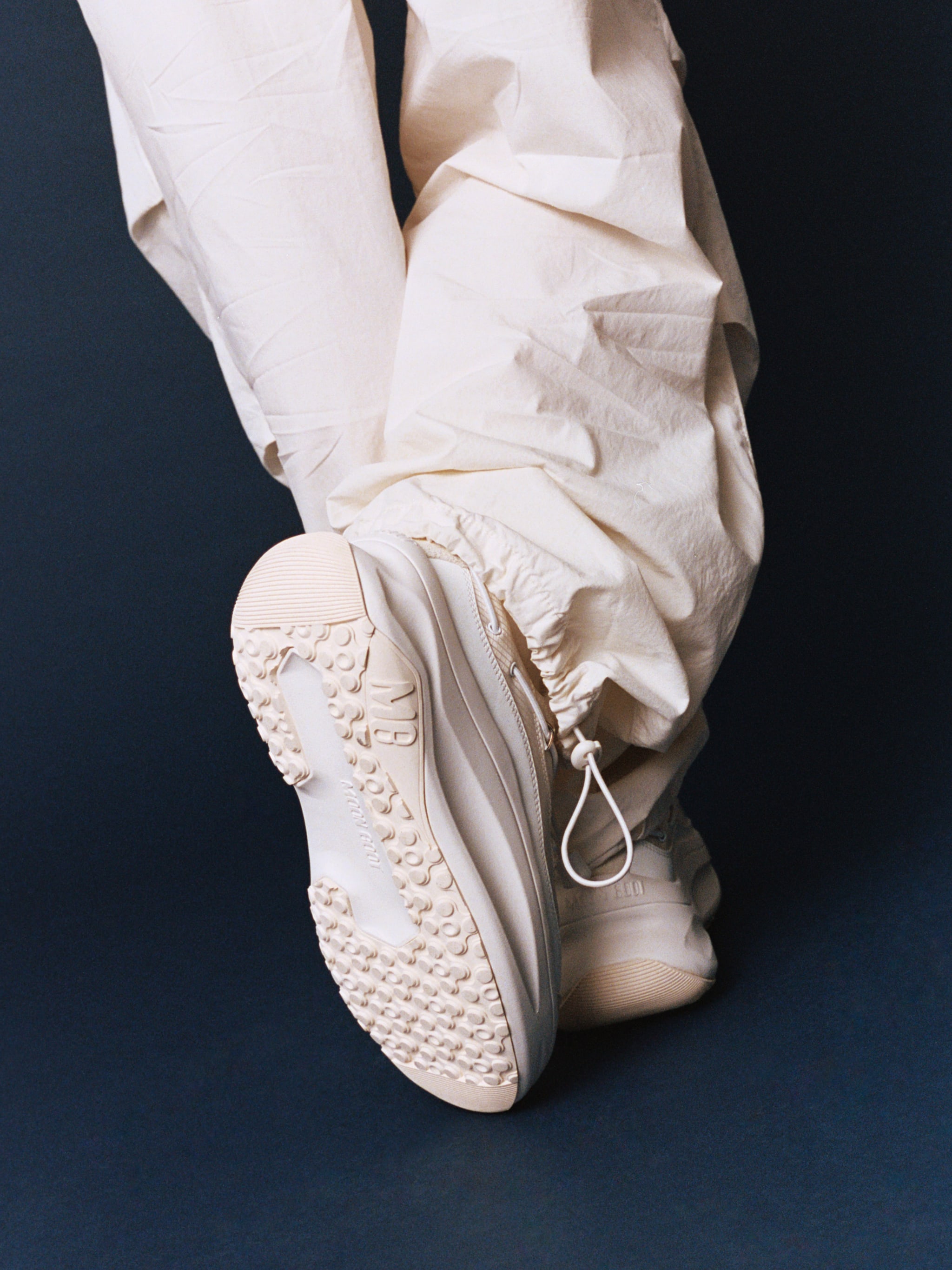 MOON247 XLACE WEISSE SNEAKERS image number 6
