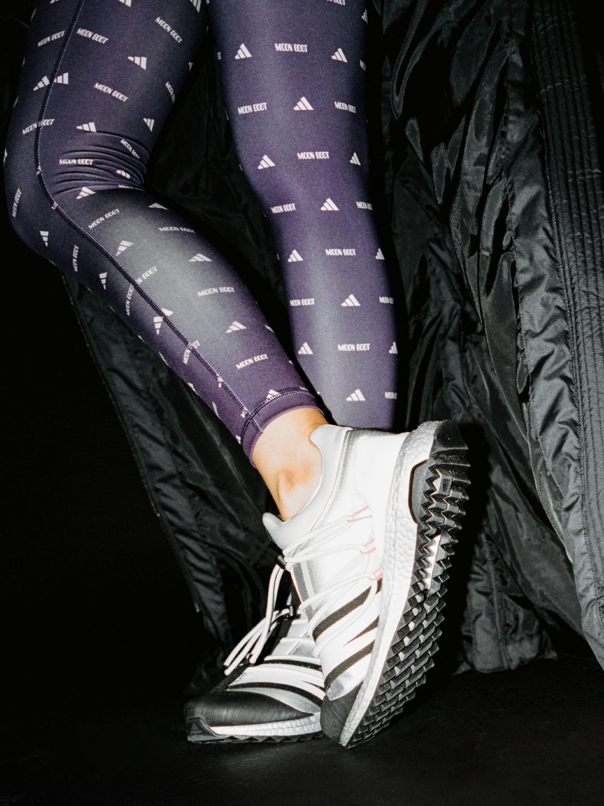 LEGGINGS VIOLA ADIDAS X MOON BOOT image number 3