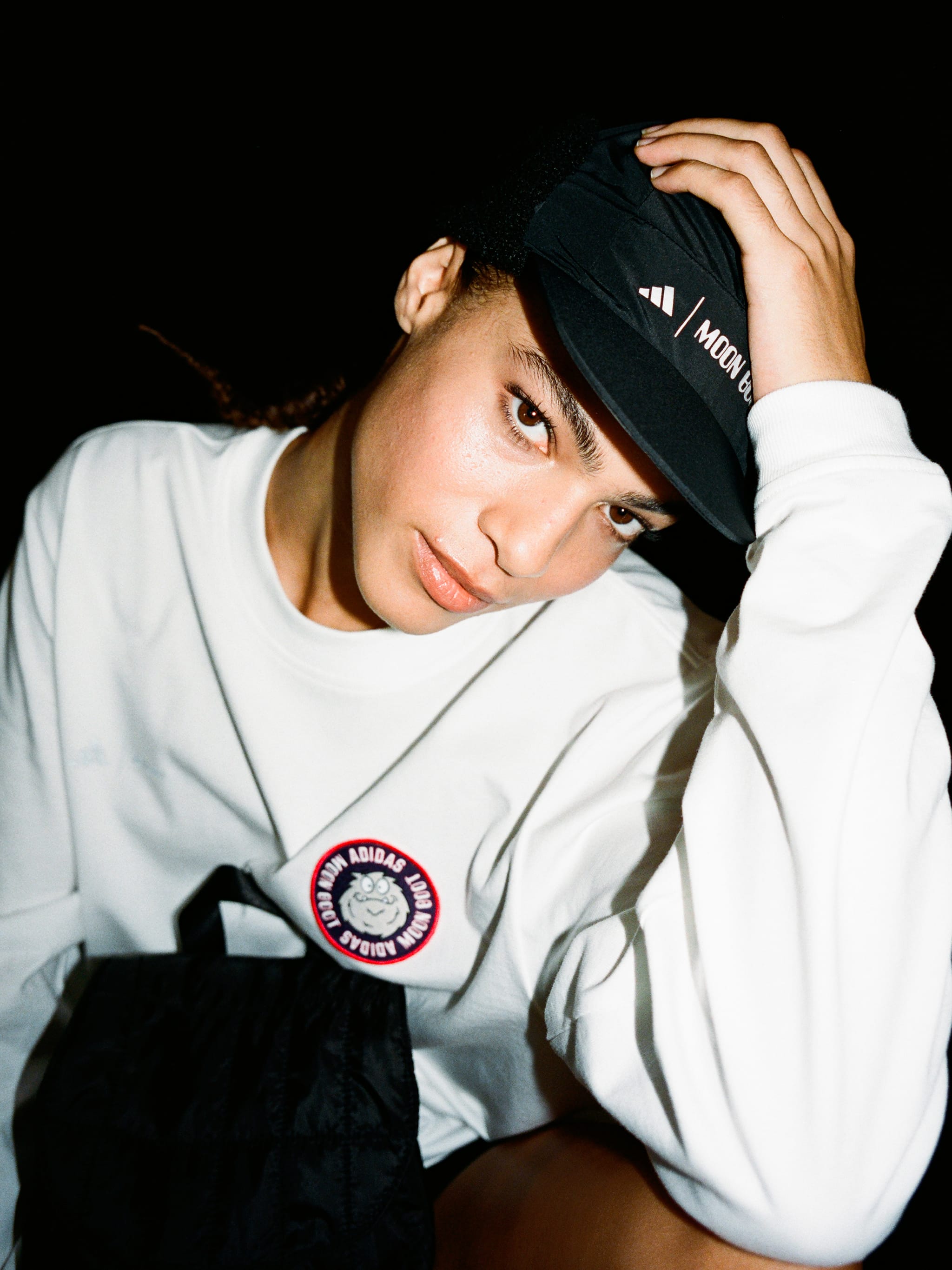 ADIDAS X MOON BOOT WHITE LONG SLEEVE T-SHIRT image number 4